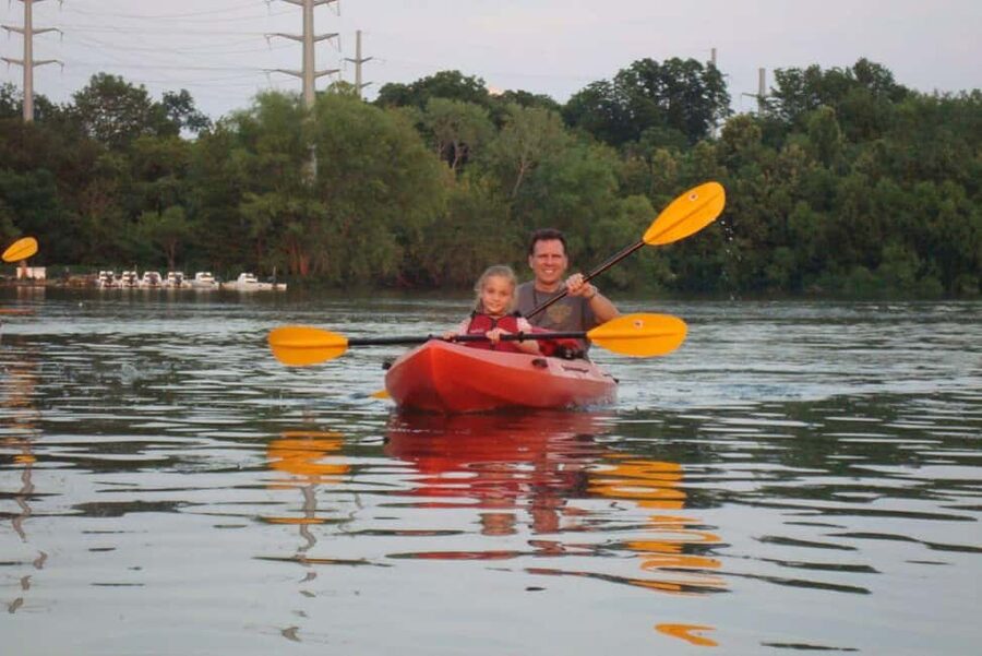 Austin: Kayak and Canoe Rental on Lady Bird Lake - The skyline glide: what the hour is really for