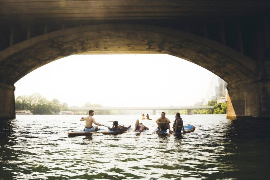 Austin: Lady Bird Lake Stand-Up Paddleboard Rental - Starting at Waller Creek Boathouse and Getting Your Paddleboard Ready