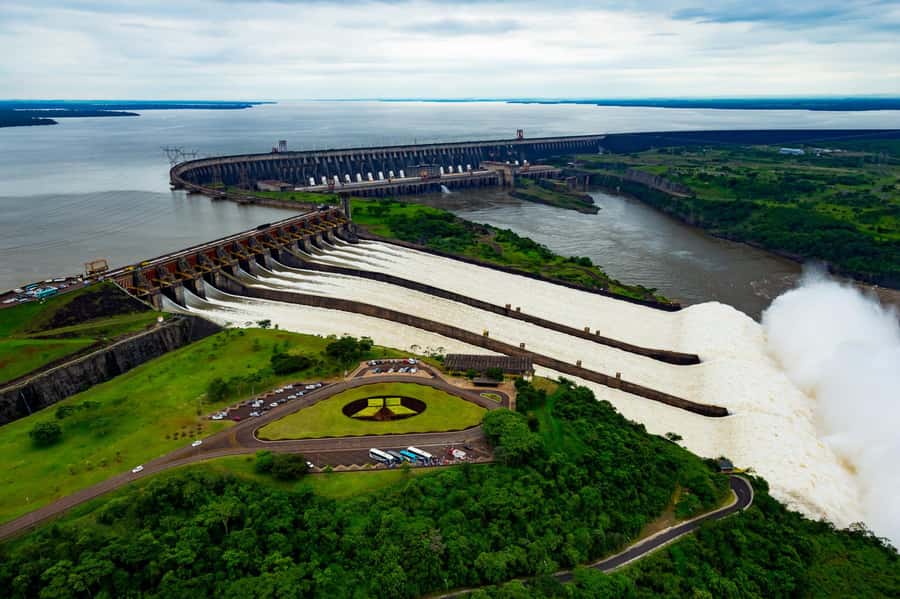 Brazilian Falls, Bird Park and Itaipu Dam - Itaipu Dam: seeing how about 20% of Brazil gets powered