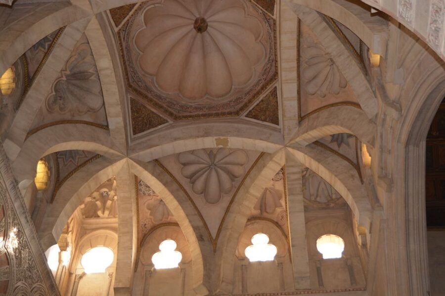 Cordoba: Early Bird Private Tour of the Mosque-Cathedral - From Islamic Mosque to Catholic Cathedral: The 9-Century Layering Explained