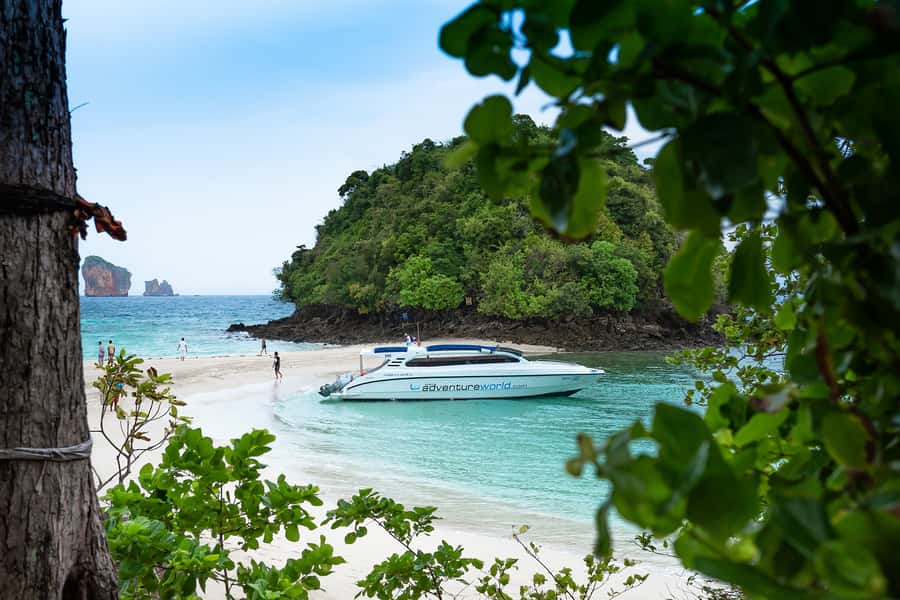 Early Bird Krabi 4 Islands from Phuket/Khaolak - Poda Island: Beach Time That Feels More Like a Reset