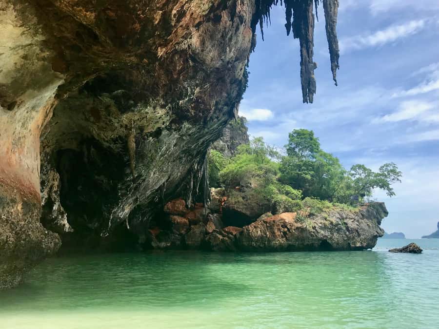 Early Bird Krabi 4 Islands from Phuket/Khaolak - Hong Islands: Lagoon Swimming and the 360 Viewpoint Climb