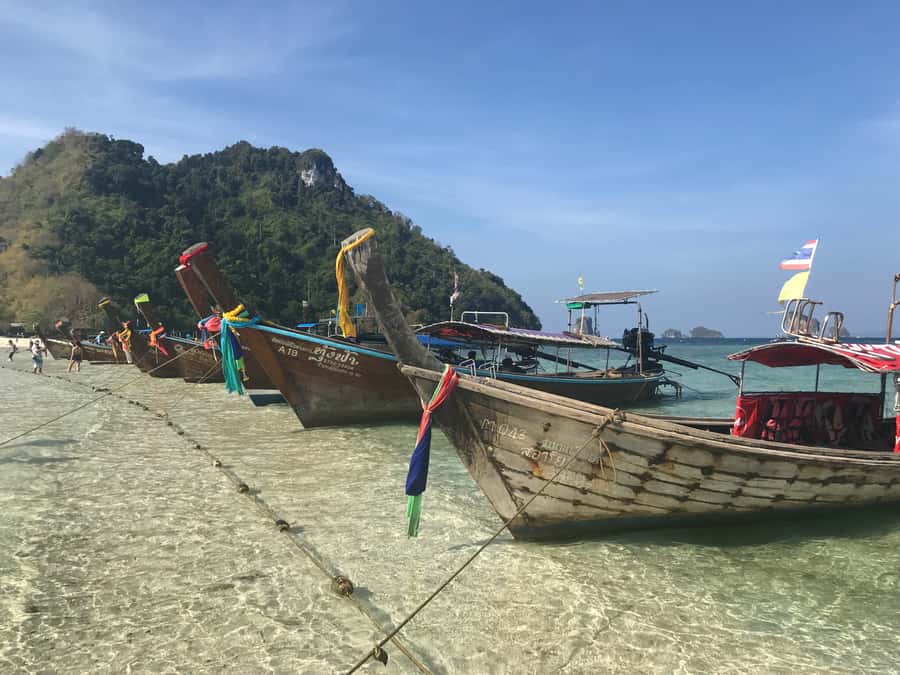Early Bird Krabi 4 Islands from Phuket/Khaolak - Speedboat Comfort: What to Do About the Bumpy Bits