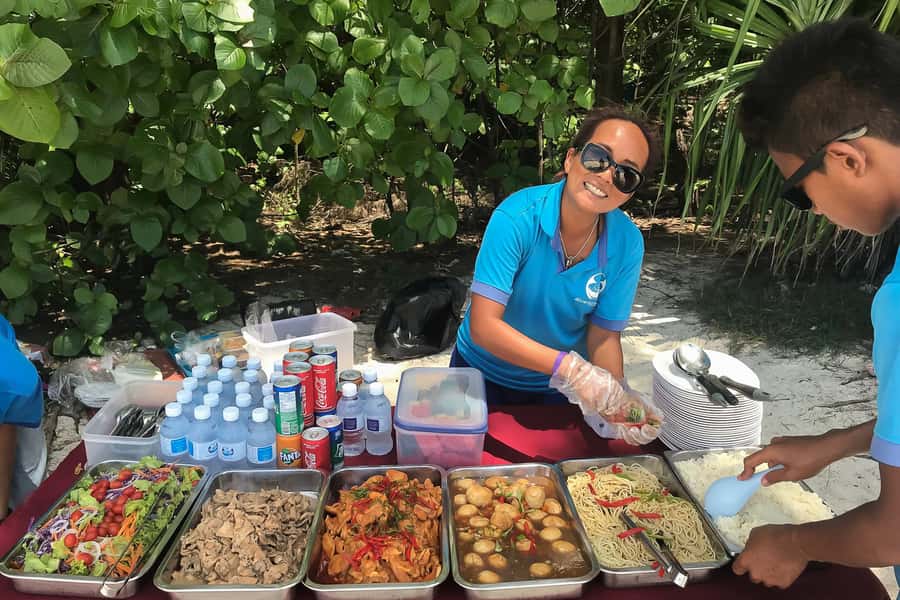 From Phuket Or Khao Lak: Phi Phi Islands Early Bird Tour - Bamboo Island picnic lunch: the best way to end strong