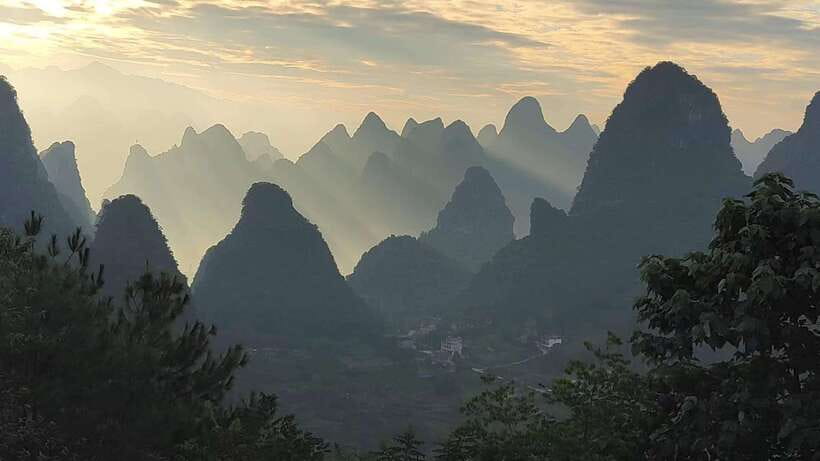 Guilin:1-Day Yangshuo bird's eye view mountains private tour - Ruyi Peak Ropeway: the easy way to get the height