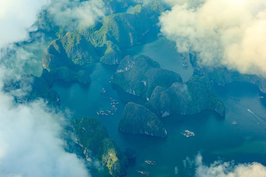 Halong Bay Seaplane - A bird's eye view experience from Sky - The 25-minute route: Tuan Chau → Dau Be → Cong Do → Bo Hon → back
