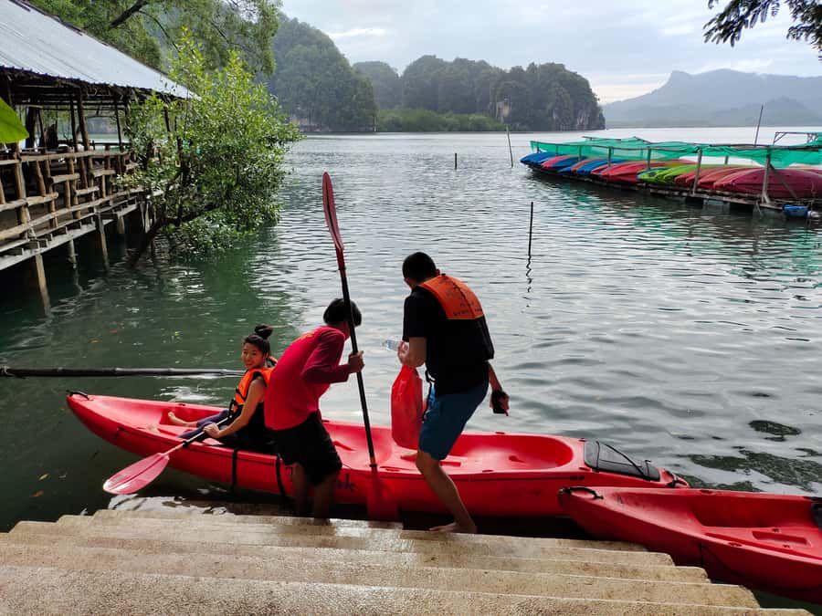 Krabi: Early bird kayak through Ao Thalane on private guide - Pickup, timing, and the tide factor you shouldn’t ignore