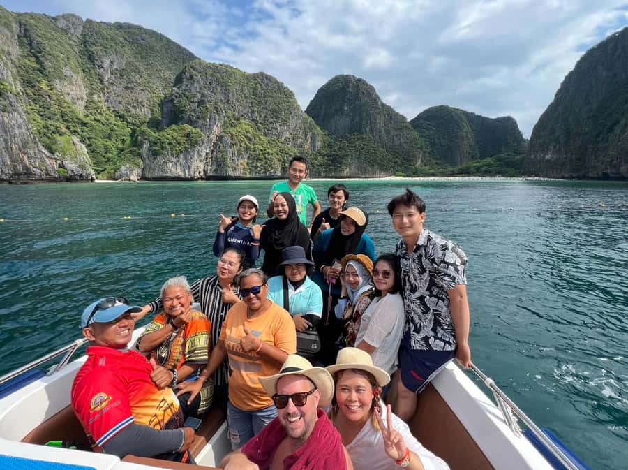 Krabi: Early Bird Phi Phi, Maya & 4 Islands Speedboat Tour - Price and extra fees: when $78 makes sense