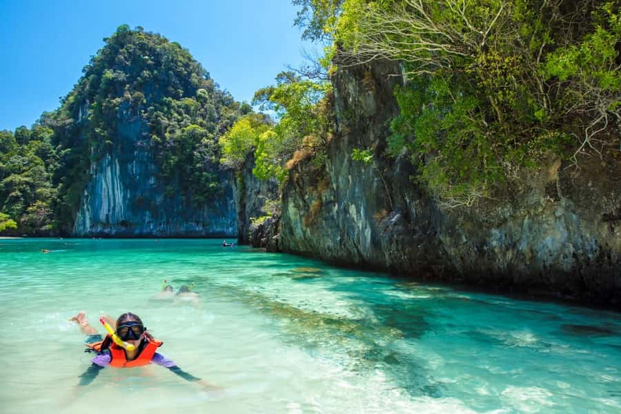 Krabi: Hong Islands Early Bird Tour with Breakfast - What you’re really paying for: value at $112 per person