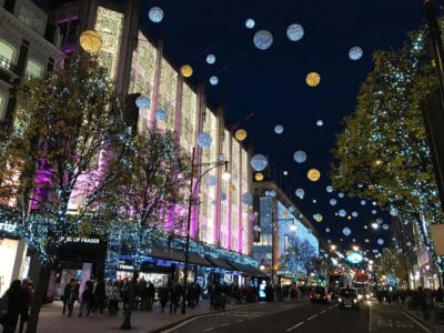 London Christmas Lights Open-Top Bus Tour. 2025 Early Bird - Why an open-top bus is a smart way to do London Christmas lights