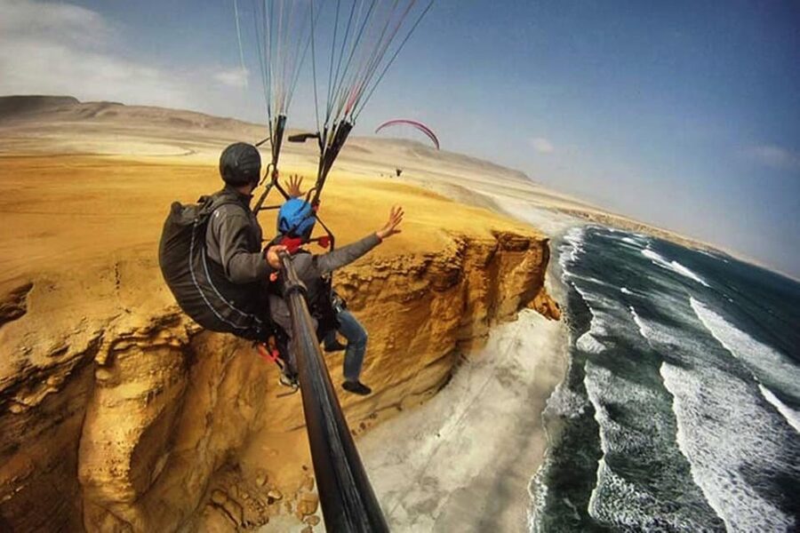 Paracas : Paragliding - Fly Like a Bird - When to go and what to pack for sun and comfort